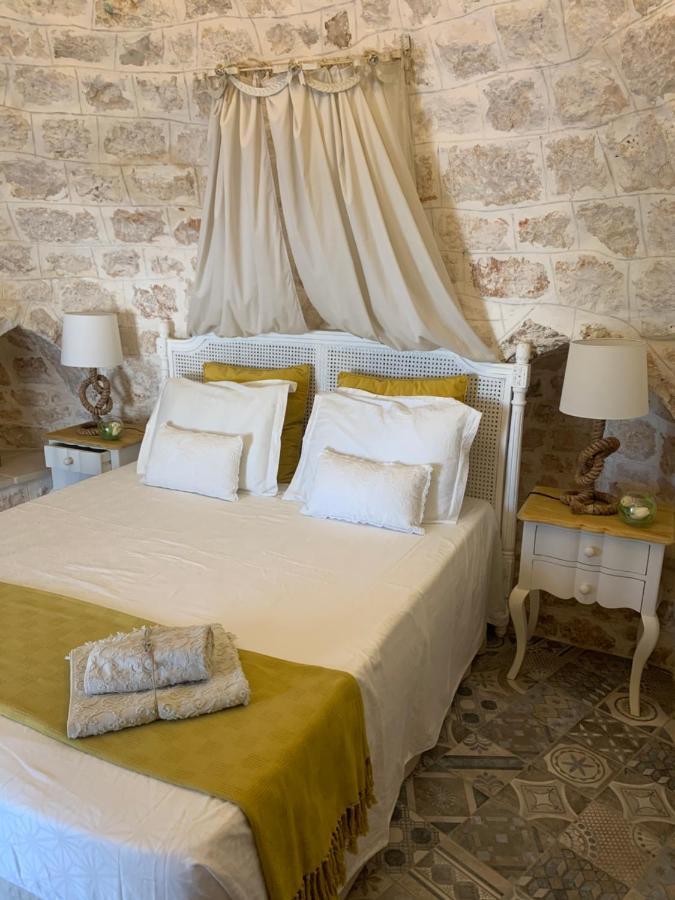 Trulli Tesoro Bed & Breakfast Cisternino Exterior photo