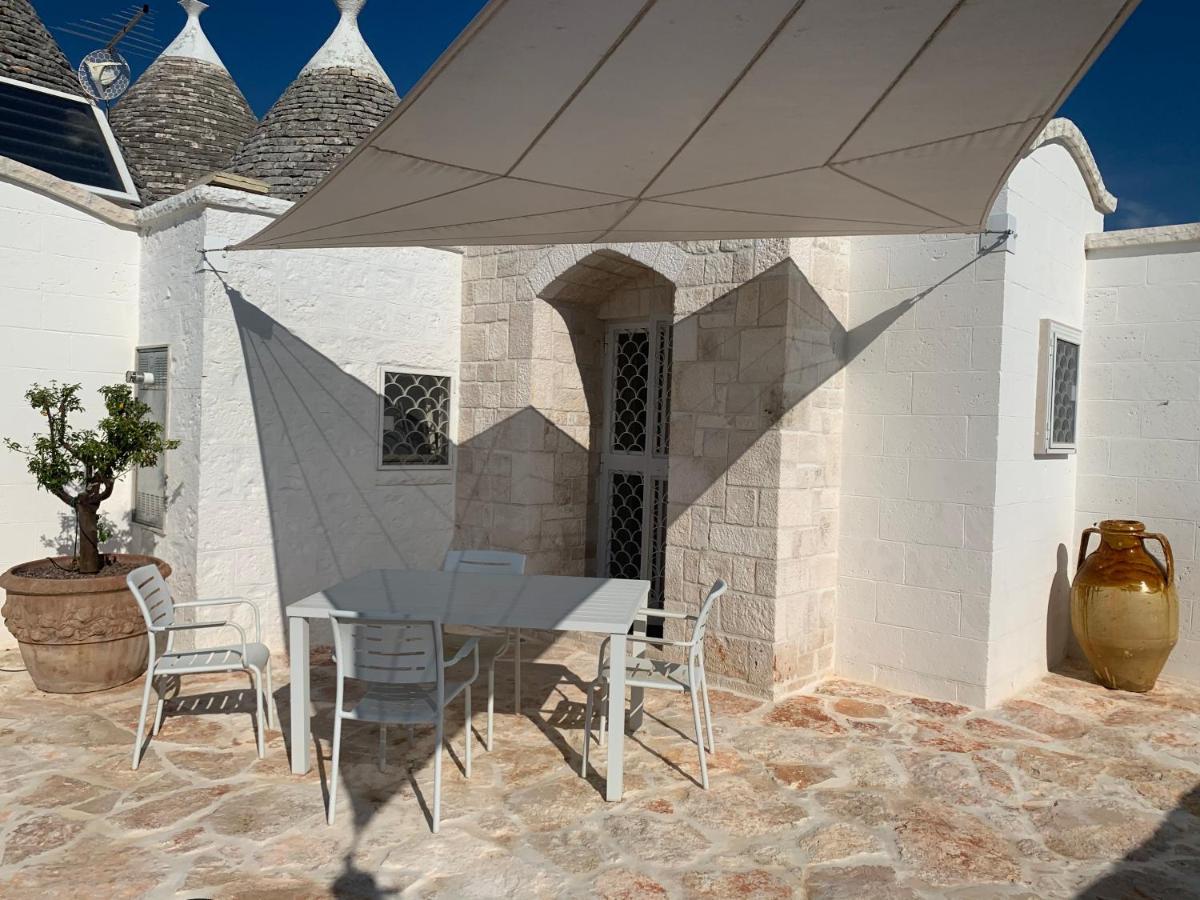 Trulli Tesoro Bed & Breakfast Cisternino Exterior photo