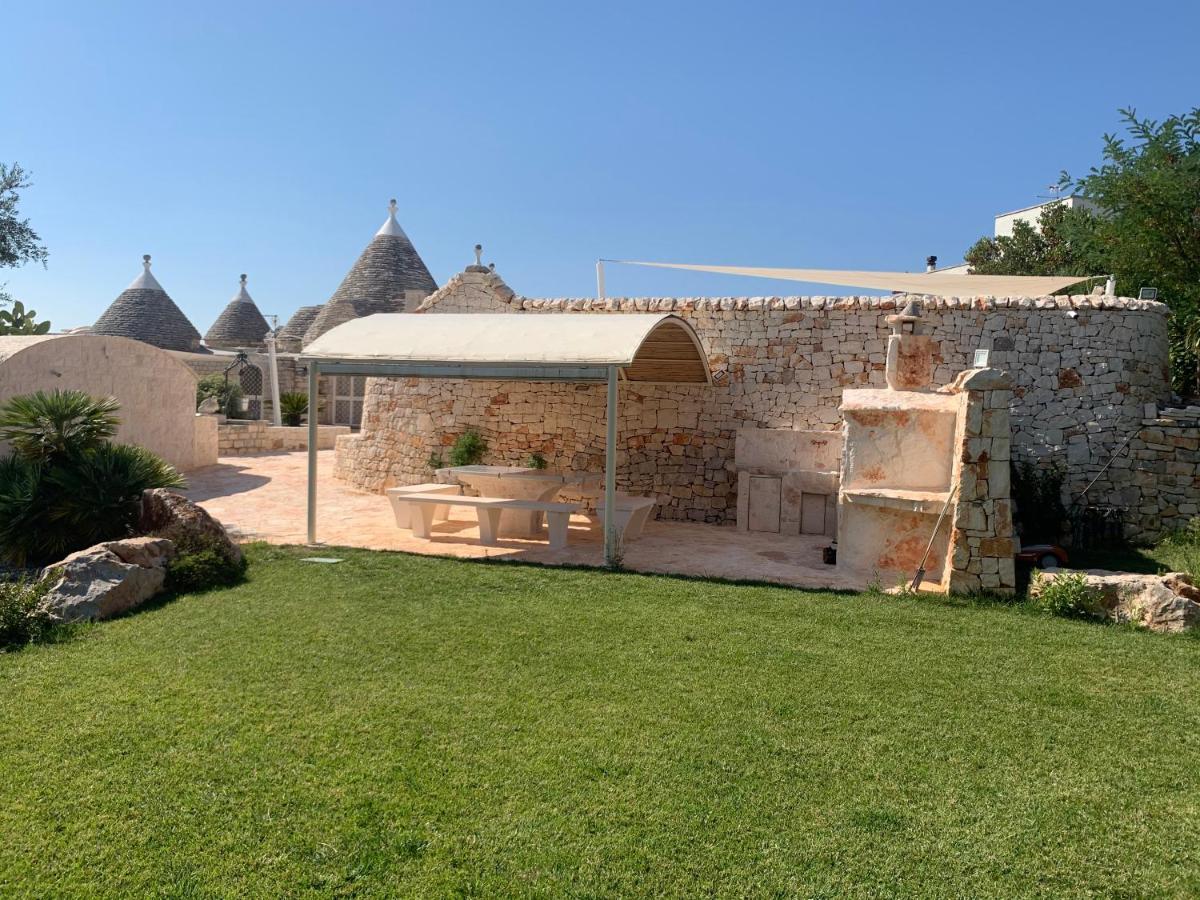 Trulli Tesoro Bed & Breakfast Cisternino Exterior photo